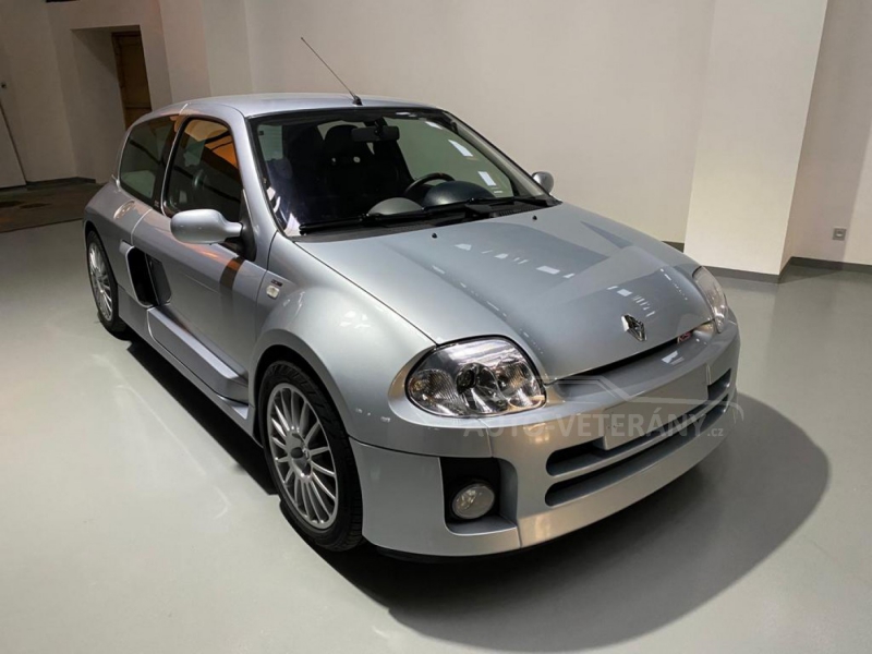 Renault Clio V6 2002